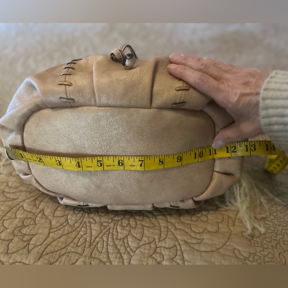 SOLD Patricia Nash Picerno Drawstring Boho Crossbody Shoulder Bag Beige Feathers - Picture 9 of 13